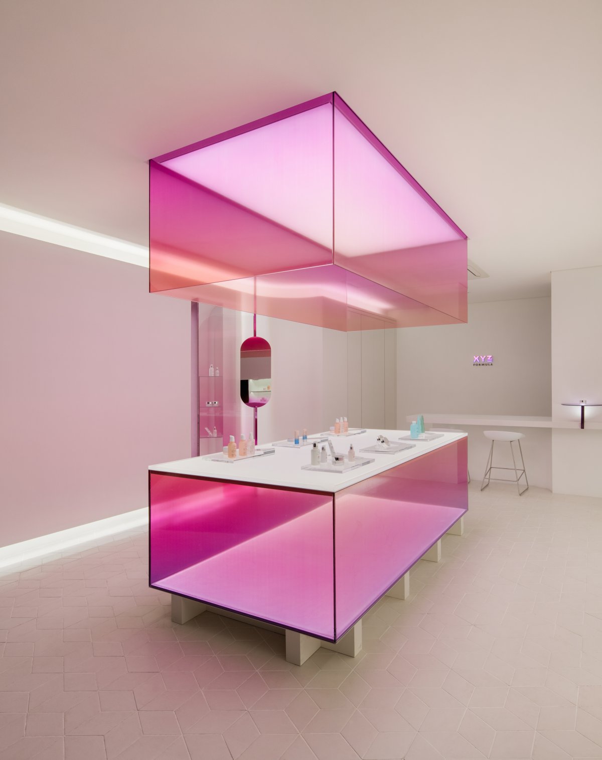 yinjispace-wgnb-x-xyz-formula-flagship-store